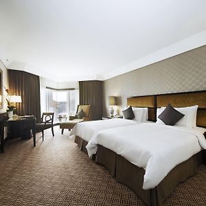 Deluxe Room One King Bed
