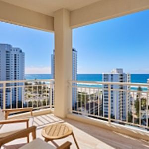 Superior One-Bedroom Apartment