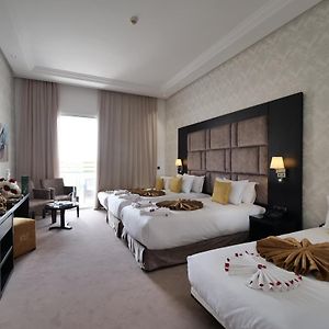 Superior Family Room