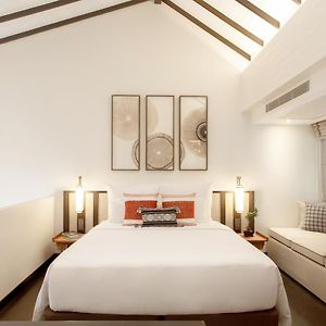 Pool One-Bedroom Residence