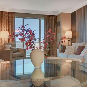 Superior King Suite