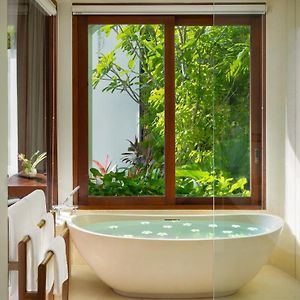 Private Pool Deluxe Villa-3 Bedroom opening