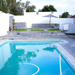Semeni Asante Guesthouse Getaway