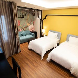 Twin Room Bath