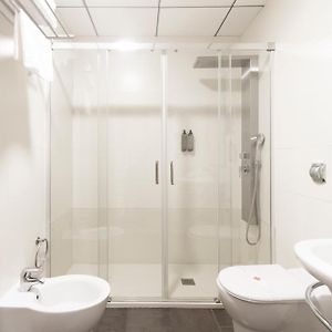 Zimmer mit zwei Einzelbetten