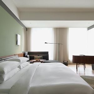 Executive King Room