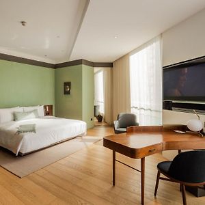 Premier King Room