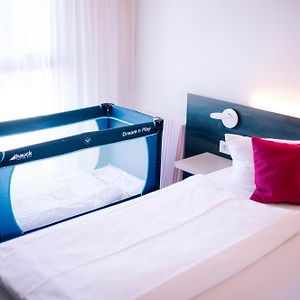 Superior Comfort Zimmer mit Kingsize-Bett