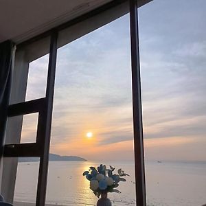 Oceanfront King Suite