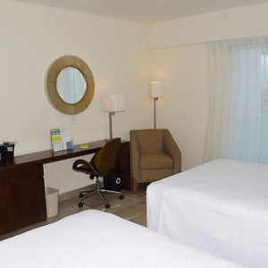 Guest room 2 Double City view Balcony