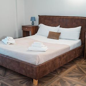 Camera con letto king size