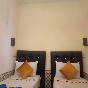 Habitación Estándar con 2 Camas Individuales