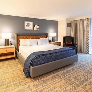 Premium King Room Balcony