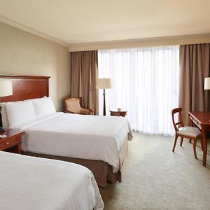 Standard Lower Floors Guest Room