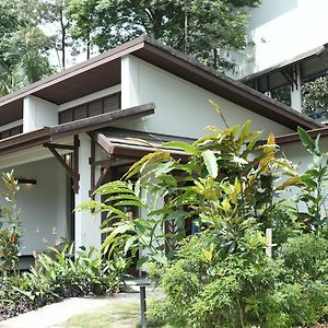 Deluxe Cottage Garden View Sit out King Bed