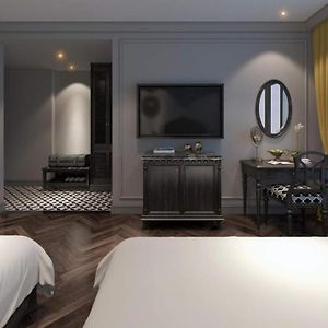 Bay Luxury