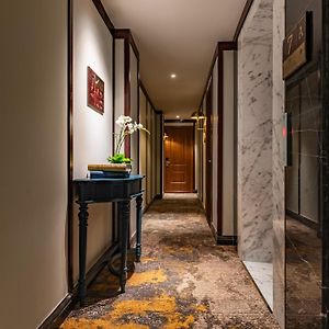 Premium Connecting Room
