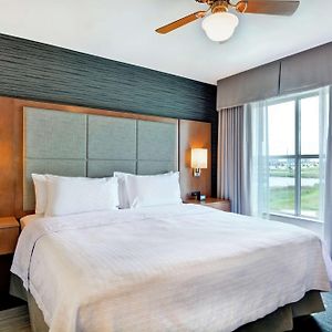 One-Bedroom King Suite