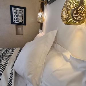 Deluxe Double Room Shower