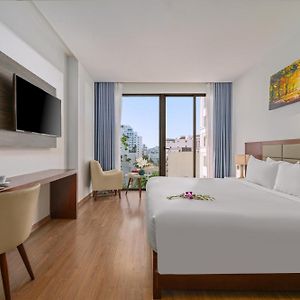 Junior King Room