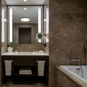 Premium King Room