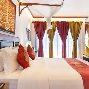 Deluxe Double or Twin Room Pool View