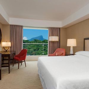 Club Upper Floors King Room