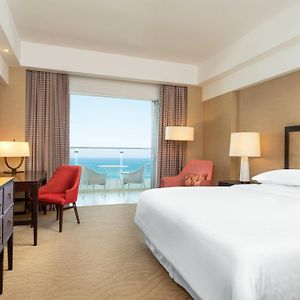Ocean Oceanfront King Guest Room