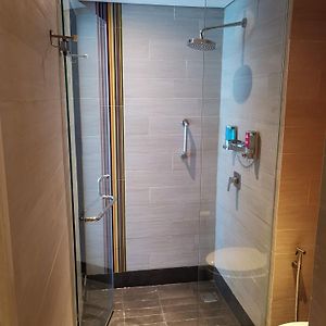 Aloft Guest room 2 Twin or Single Beds