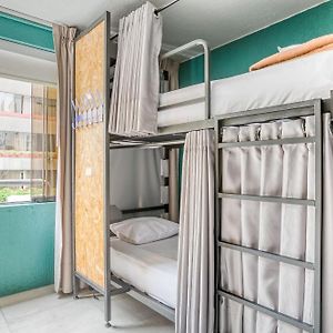 Bed 12 Bed Dormitory Room