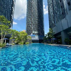 Luxurious Apartment 3 Mins From Klcc Petronas View
