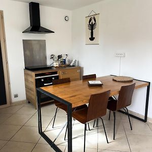 Suite à 2 Chambres à Coucher