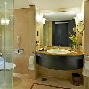 Deluxe Room Two Single Beds