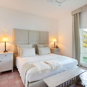 Camera con letto queen size