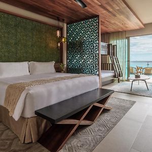 Family King Suite