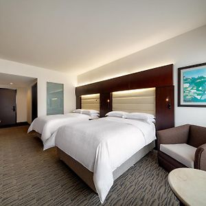 Club Upper Floors Guest Room