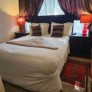 Deluxe Double Room Bath