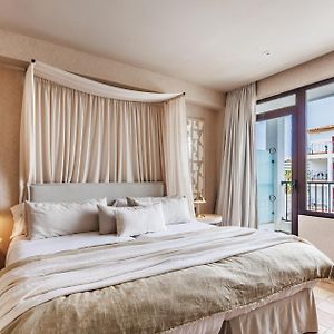 Double or Twin Room Side Sea View