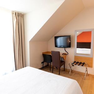 Habitación Doble Pequeña