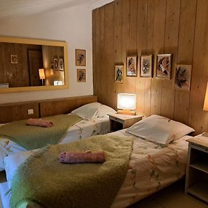 Suite à 2 Chambres à Coucher Lit King-Size
