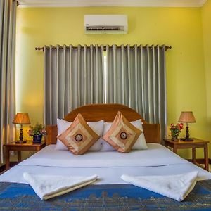 Double Room Air-Conditioning