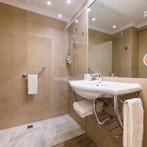 Classic Double or Twin Room