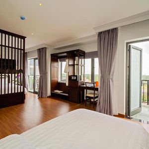 Family Suite Balcony Bathtub