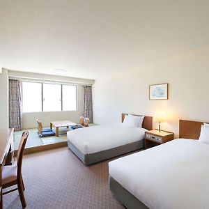 Japanese-Style Room