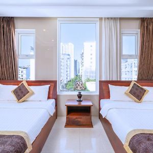 Dubai Hotel