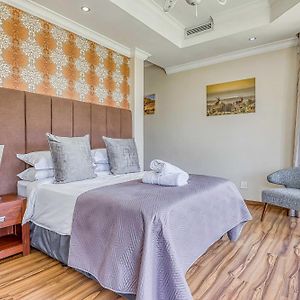 Suite Garden View
