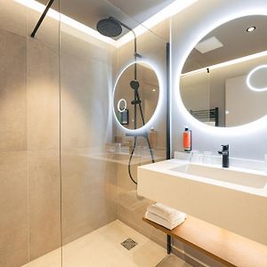 Double Room Air Conditioning