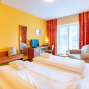 Comfort Zimmer mit Kingsize-Bett
