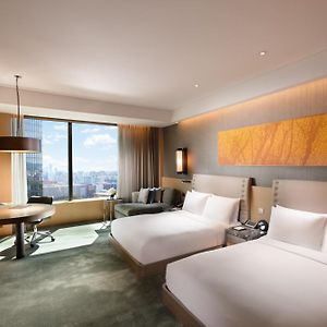Deluxe Queen Room Two Queen Beds City View Accessible