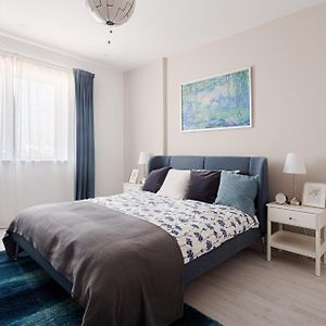 Deluxe Apartments & Studio With Many Facilities